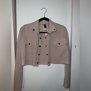Beige cropped jacket
